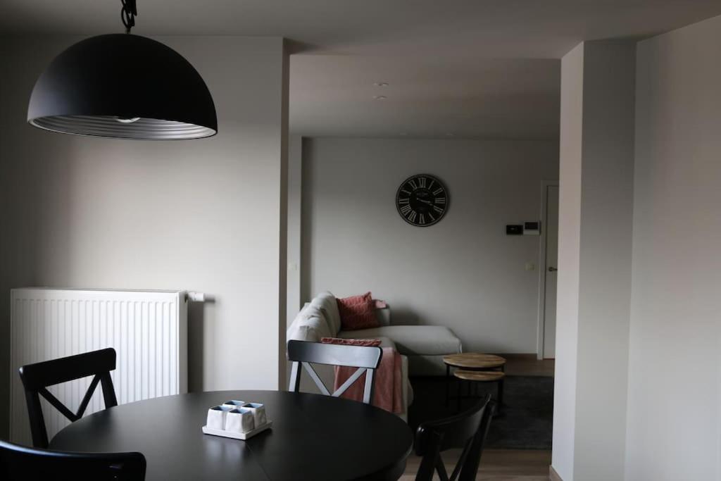 Momaison Charmant Landelijk Appartement Knesselare Exterior foto
